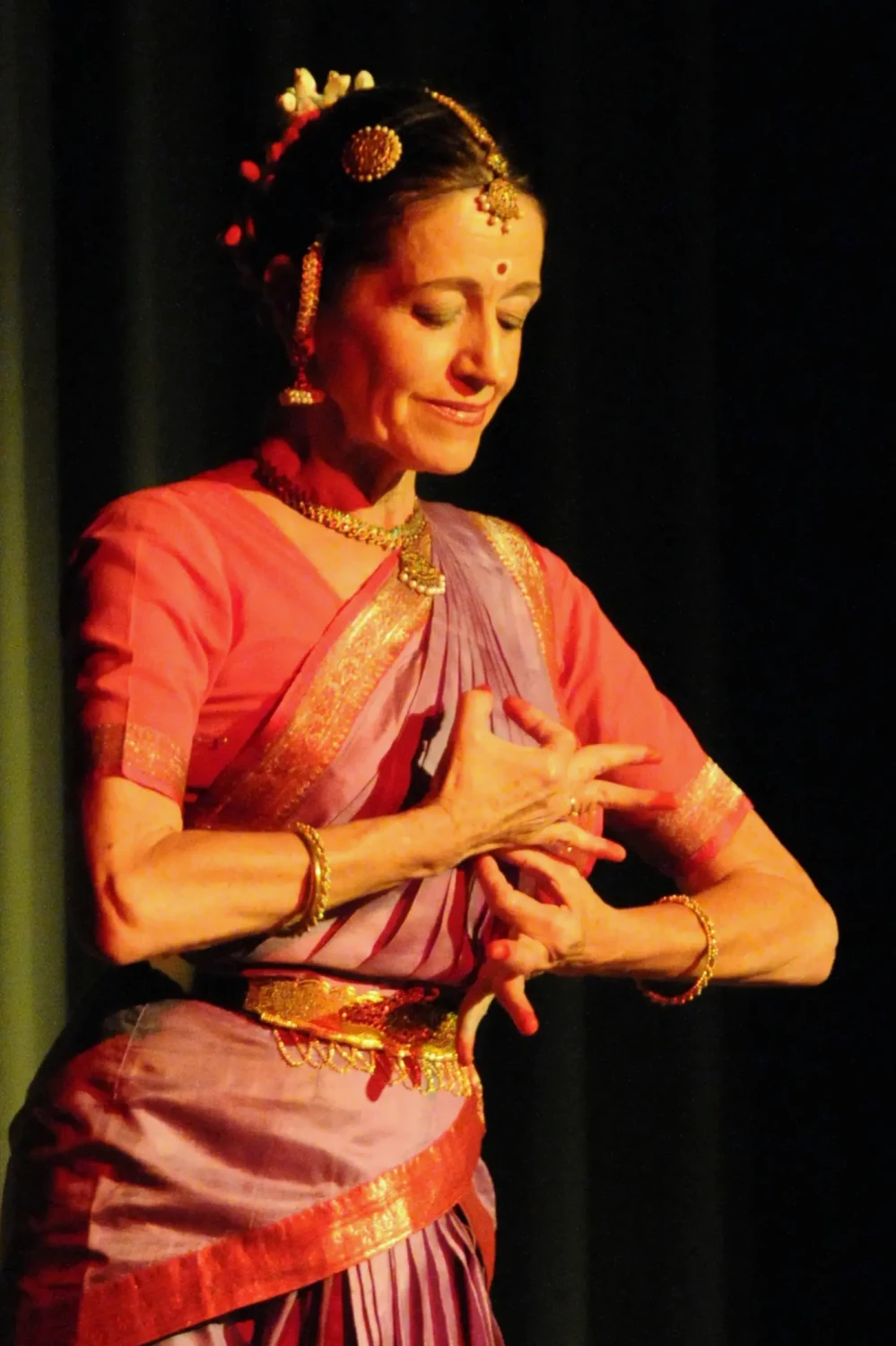 India Dance Bharata Natyam Bourgogne du Sud  Josiane Sarrazin